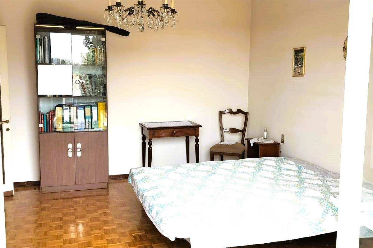 Villa In Vendita a 