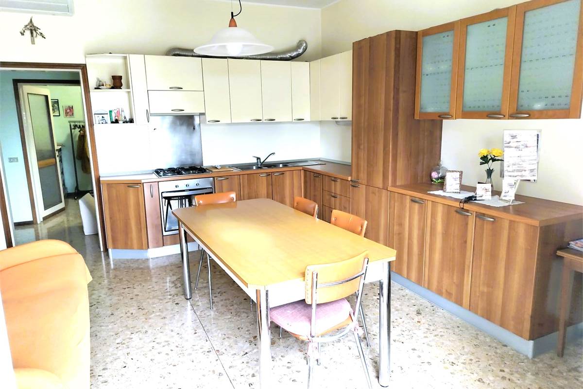 Villa In Vendita a 