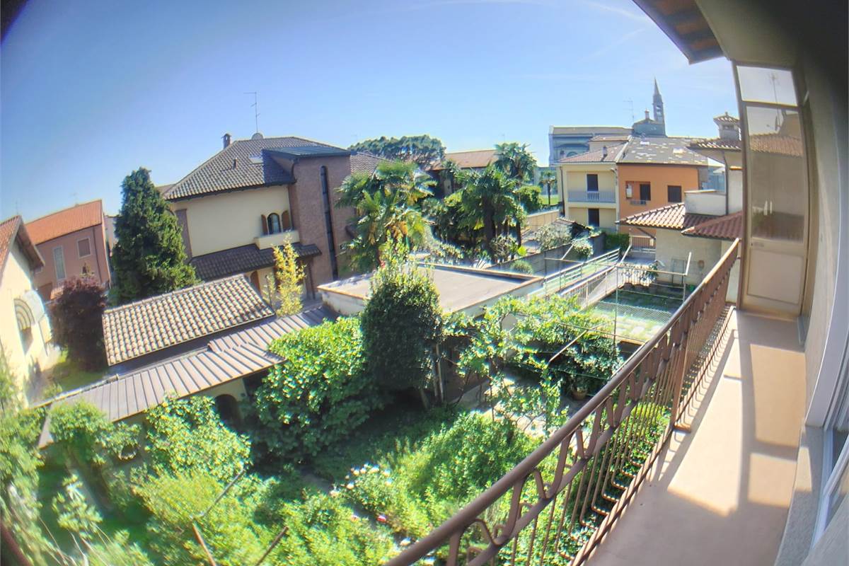 Porzione Villa In Vendita a Rovello Porro