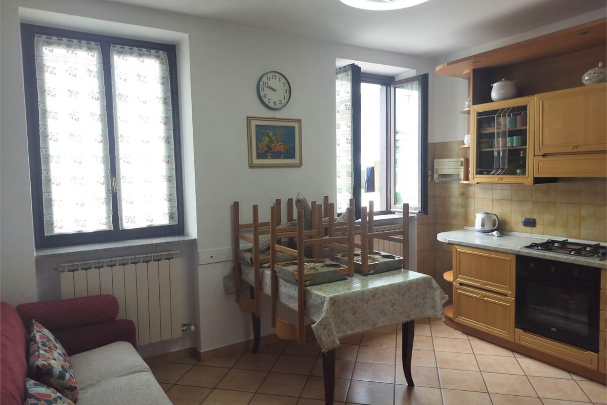 3 locali In Vendita a Rovello Porro
