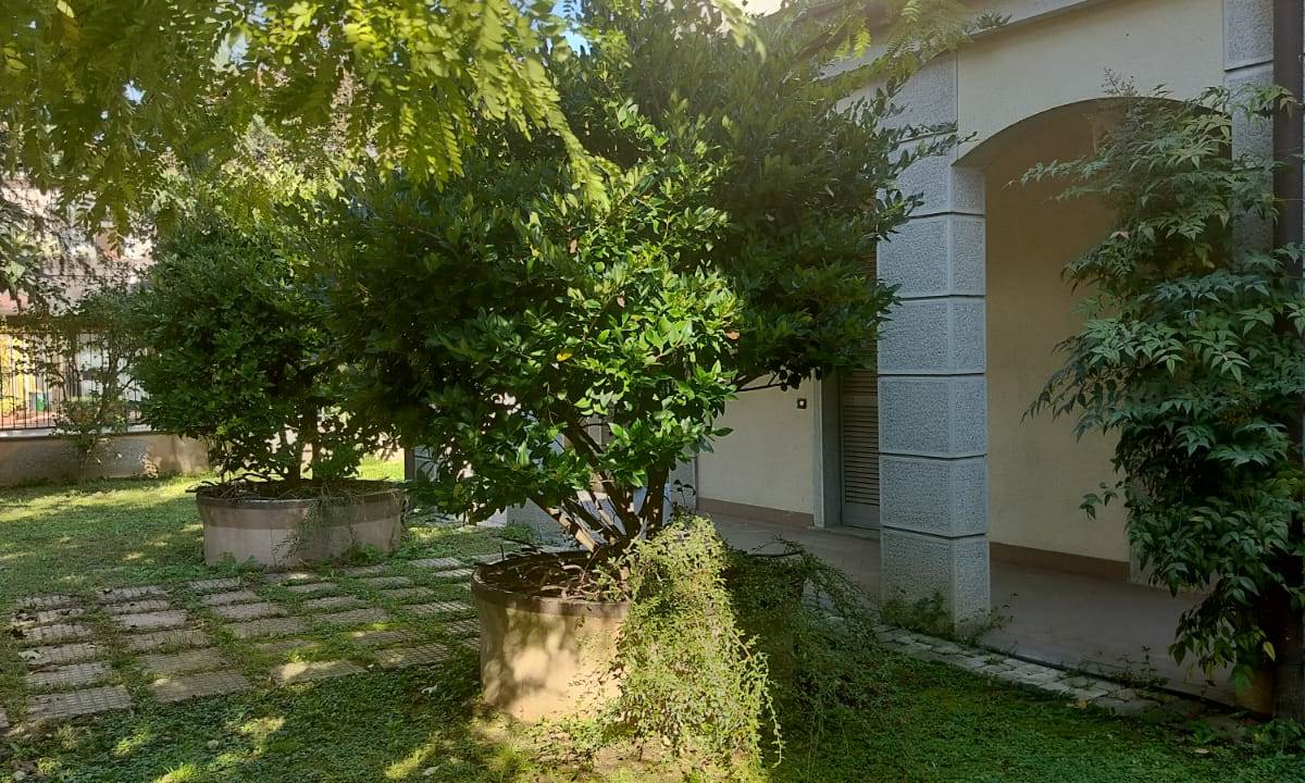 4 o più locali In Vendita a Seveso