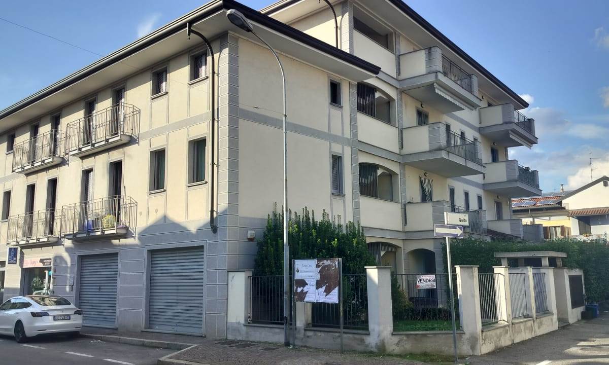 4 o più locali In Vendita a Seveso