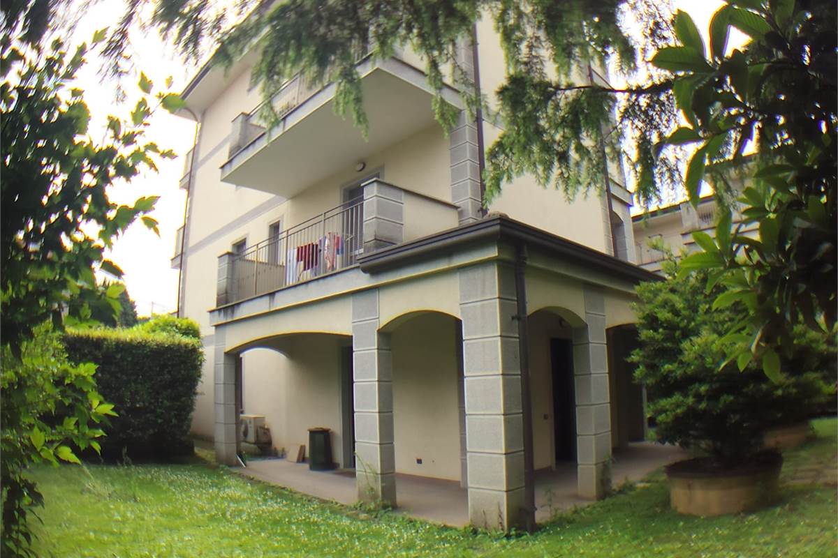 4 o più locali In Vendita a Seveso