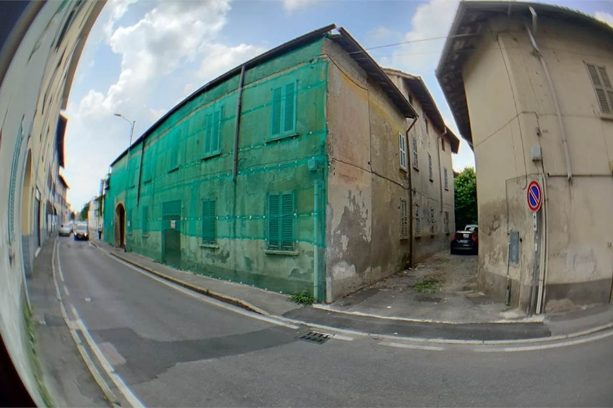 Rustico/Casale In Vendita a Rovellasca