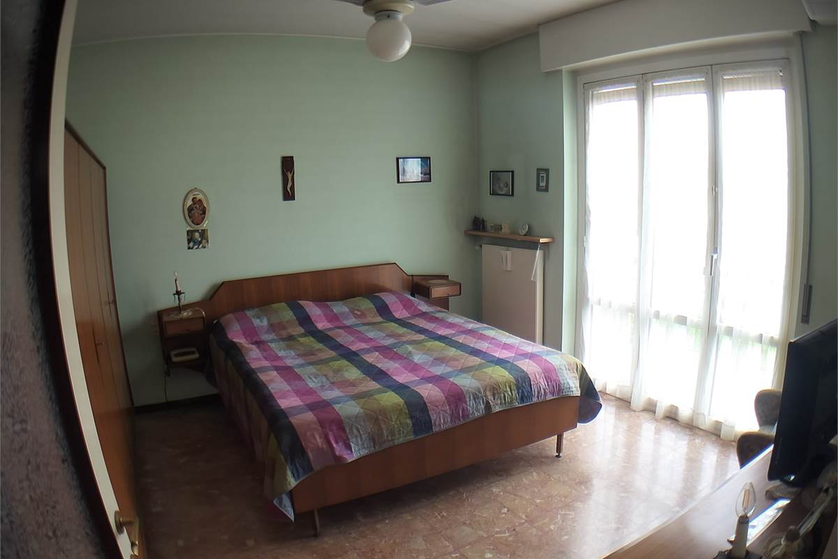 Villa Bifamiliare In Vendita a Rovellasca