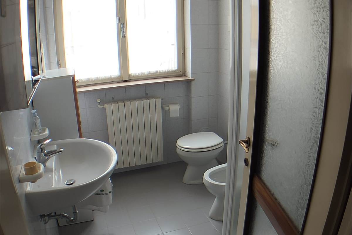Villa Bifamiliare In Vendita a Rovellasca