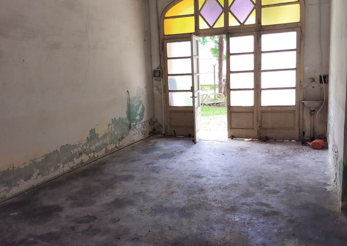 Villa In Vendita a Rovellasca