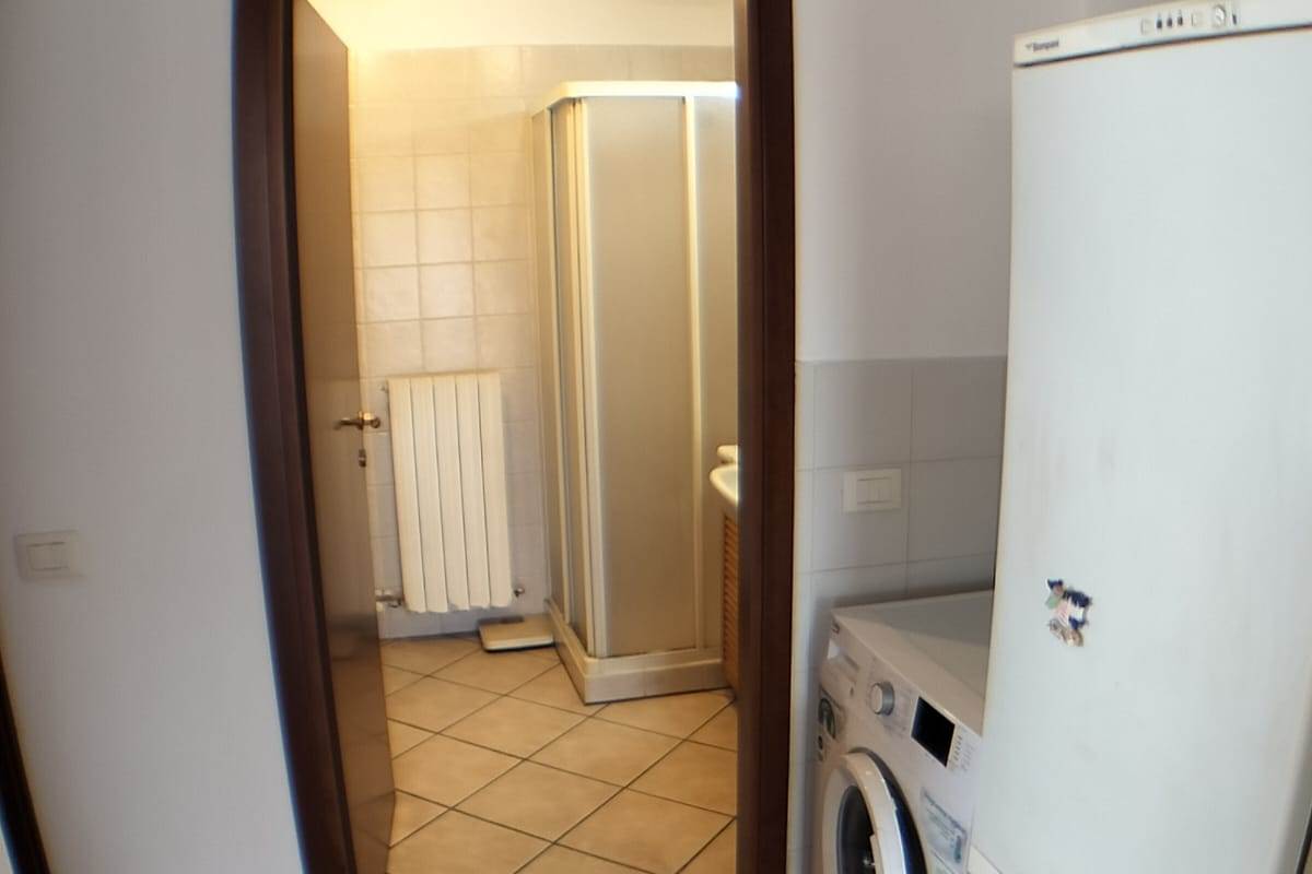2 locali In Vendita a Rovellasca