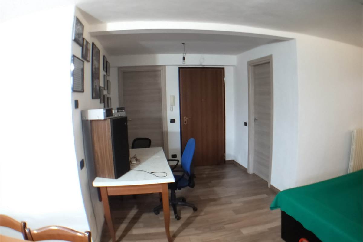 Porzione Villa In Vendita a Rovellasca