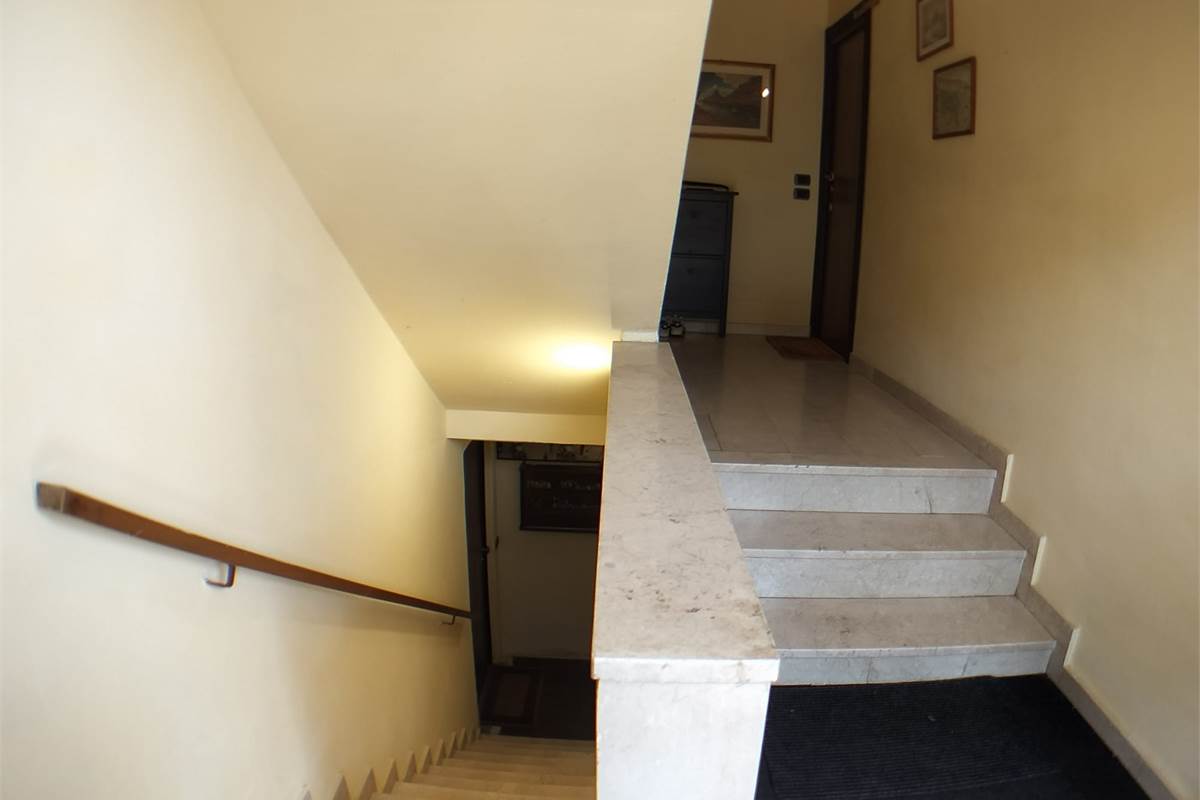 Porzione Villa In Vendita a Rovellasca