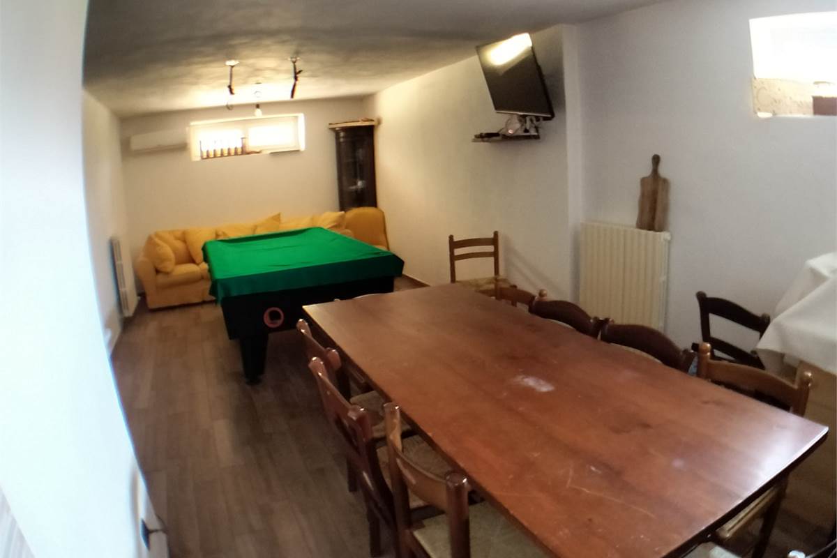 Porzione Villa In Vendita a Rovellasca