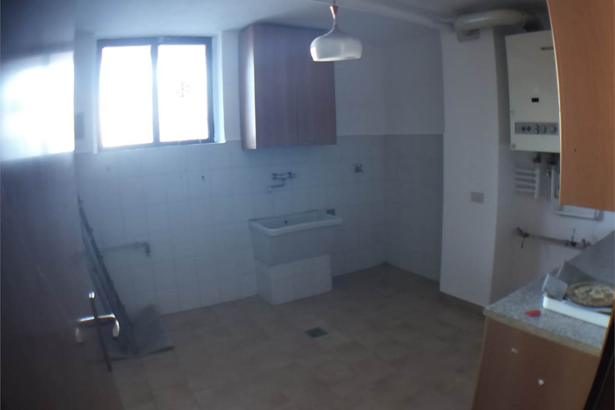 Porzione Villa In Affitto a Rovellasca