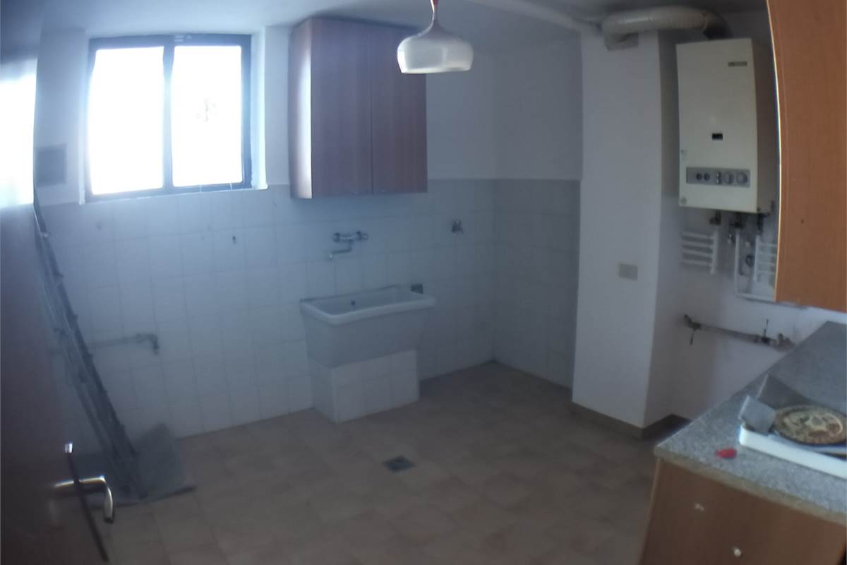 Porzione Villa In Affitto a Rovellasca
