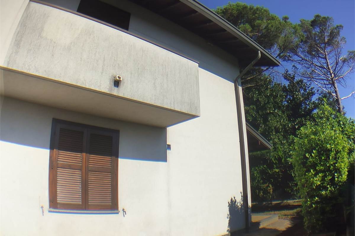 Porzione Villa In Affitto a Rovellasca