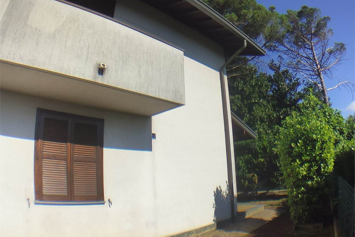 Porzione Villa In Affitto a Rovellasca