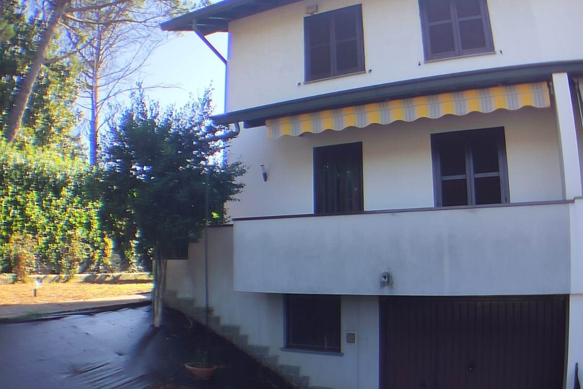 Porzione Villa In Affitto a Rovellasca
