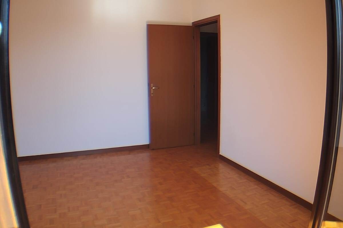 Porzione Villa In Affitto a Rovellasca