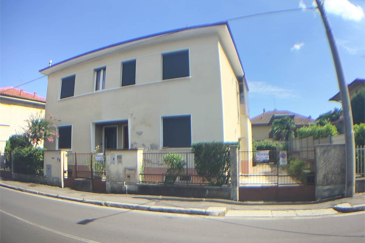 Porzione Villa In Vendita a Rovello Porro