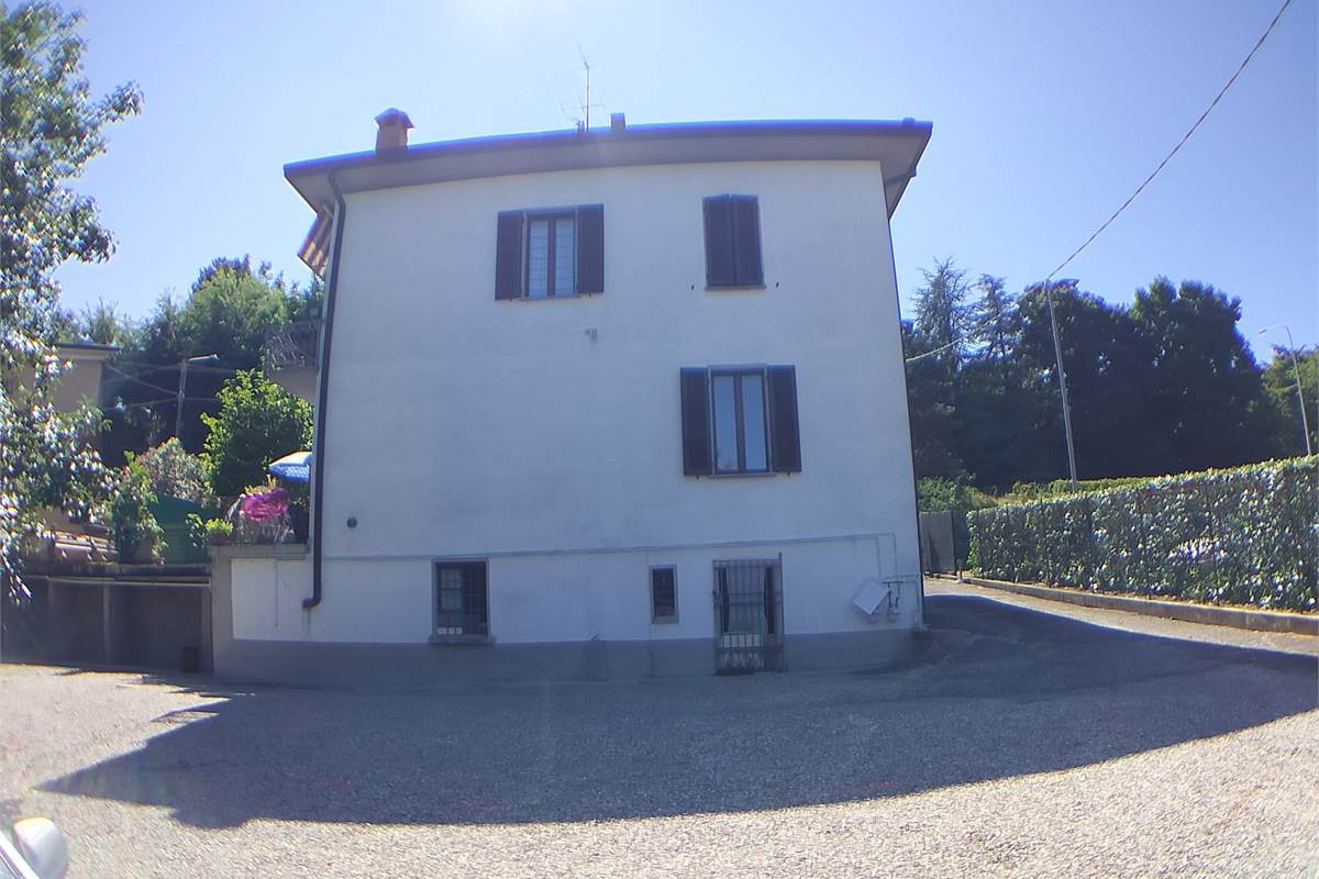 Villa In Vendita a Cermenate