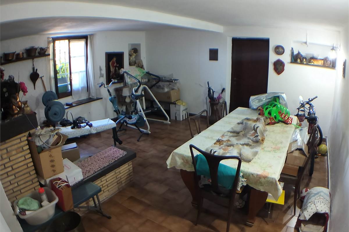 Villa In Vendita a Cermenate