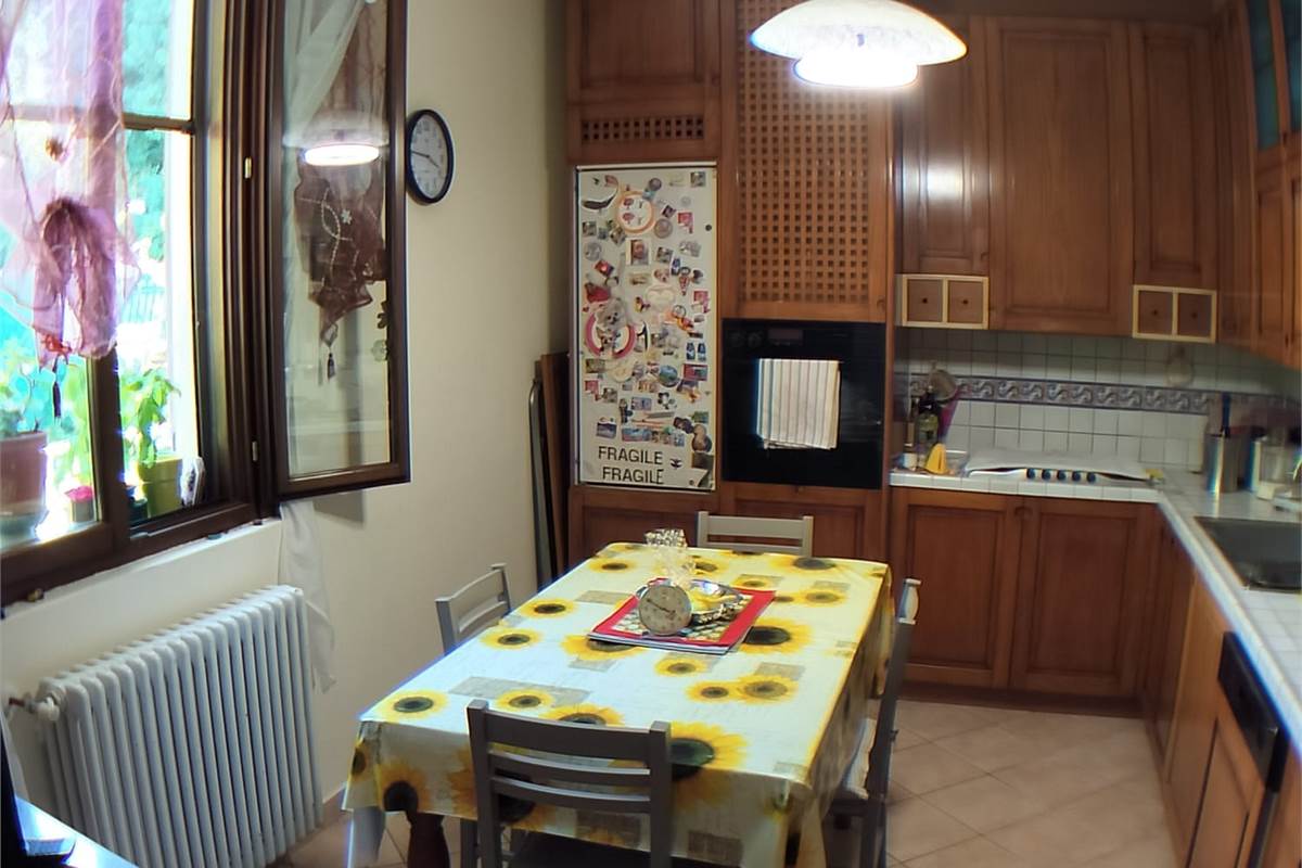 Villa In Vendita a Cermenate