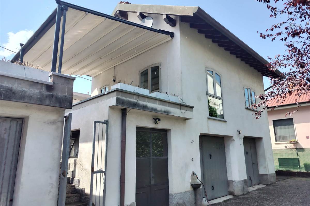 Casa singola In Vendita a Rovellasca