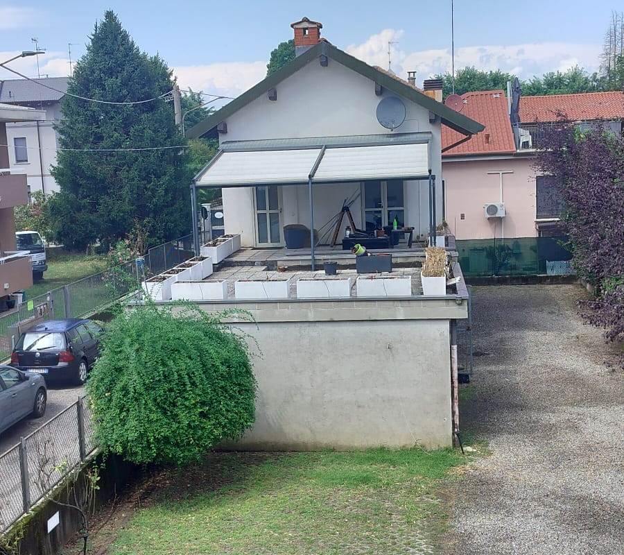 Casa singola In Vendita a Rovellasca