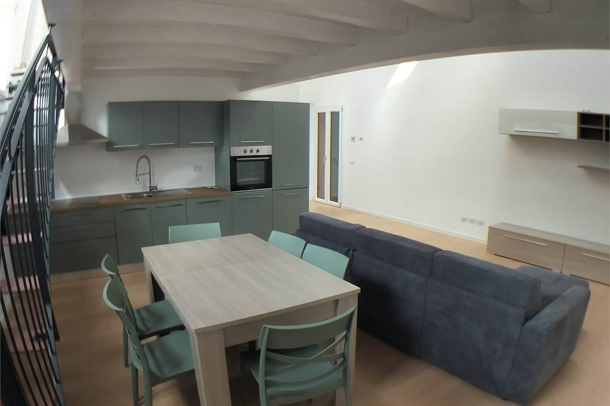Appartamento In Affitto a Rovellasca