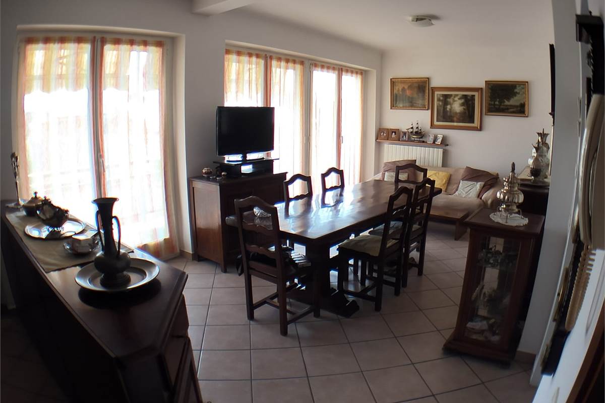 2 locali In Vendita a Rovellasca