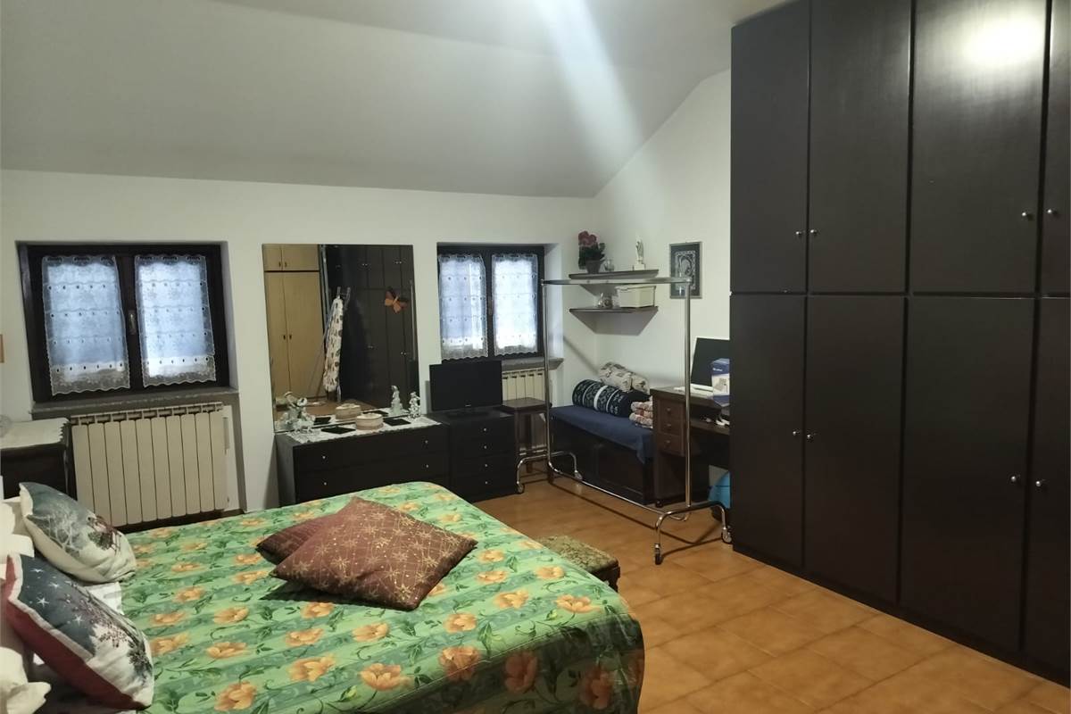 3 locali In Vendita a Rovello Porro