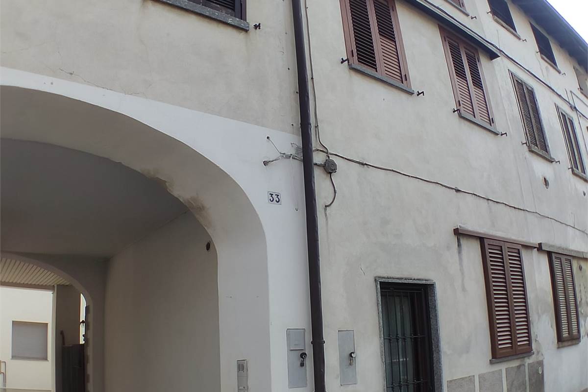 4 o più locali In Vendita a Rovello Porro