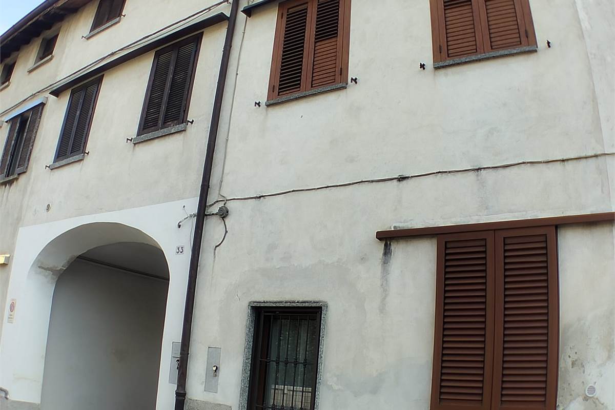4 o più locali In Vendita a Rovello Porro