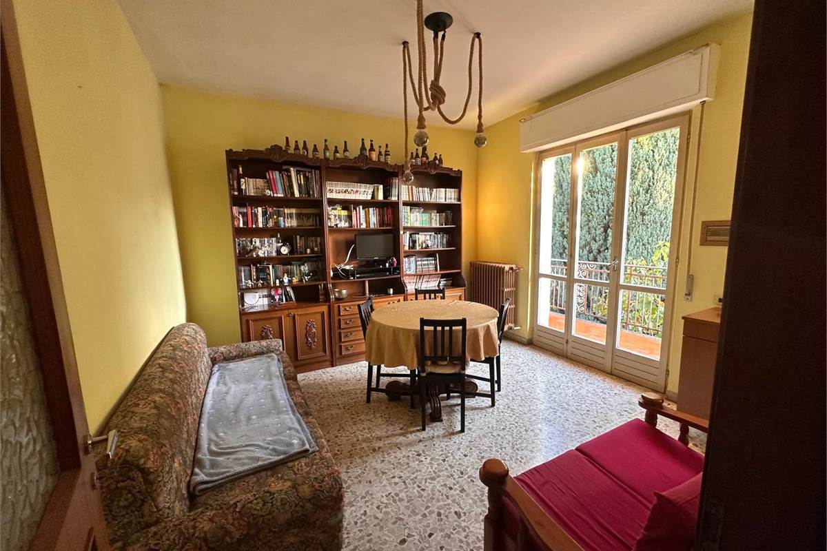 Villa In Vendita a Rovellasca