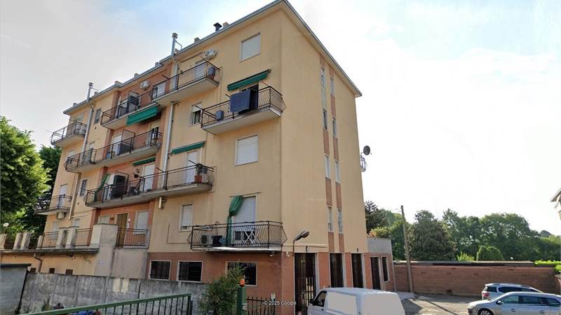 Magazzino In Vendita a Limbiate