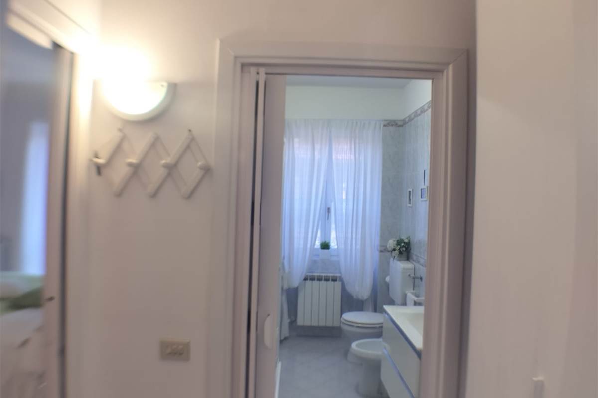 2 locali In Vendita a Rovellasca