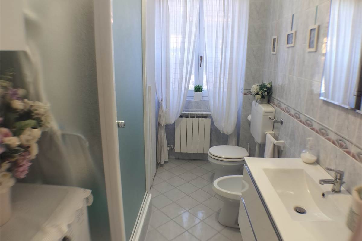 2 locali In Vendita a Rovellasca