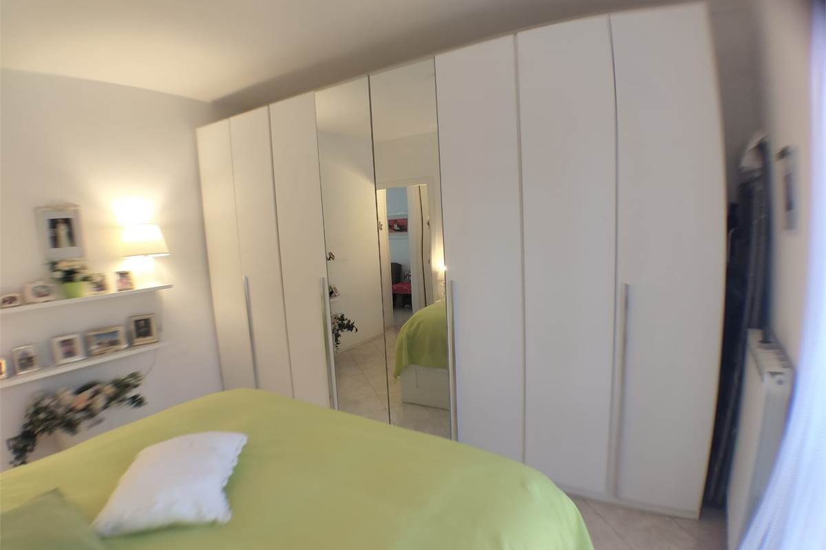 2 locali In Vendita a Rovellasca