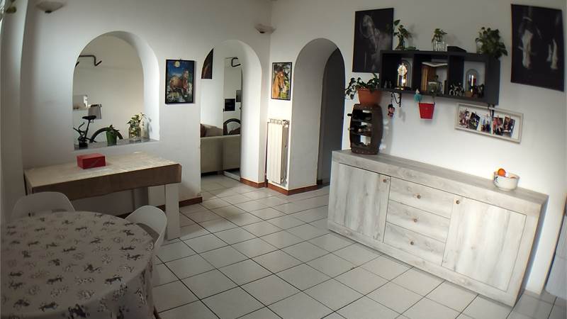 2 locali In Vendita a Rovellasca