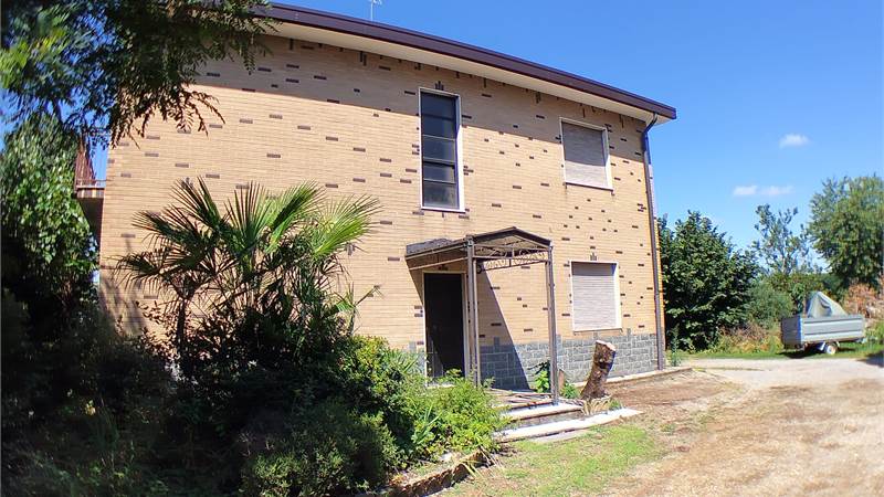 Casa singola In Vendita a Rovellasca