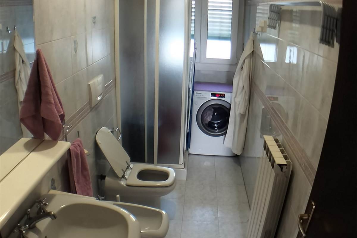 2 locali In Vendita a Rovellasca