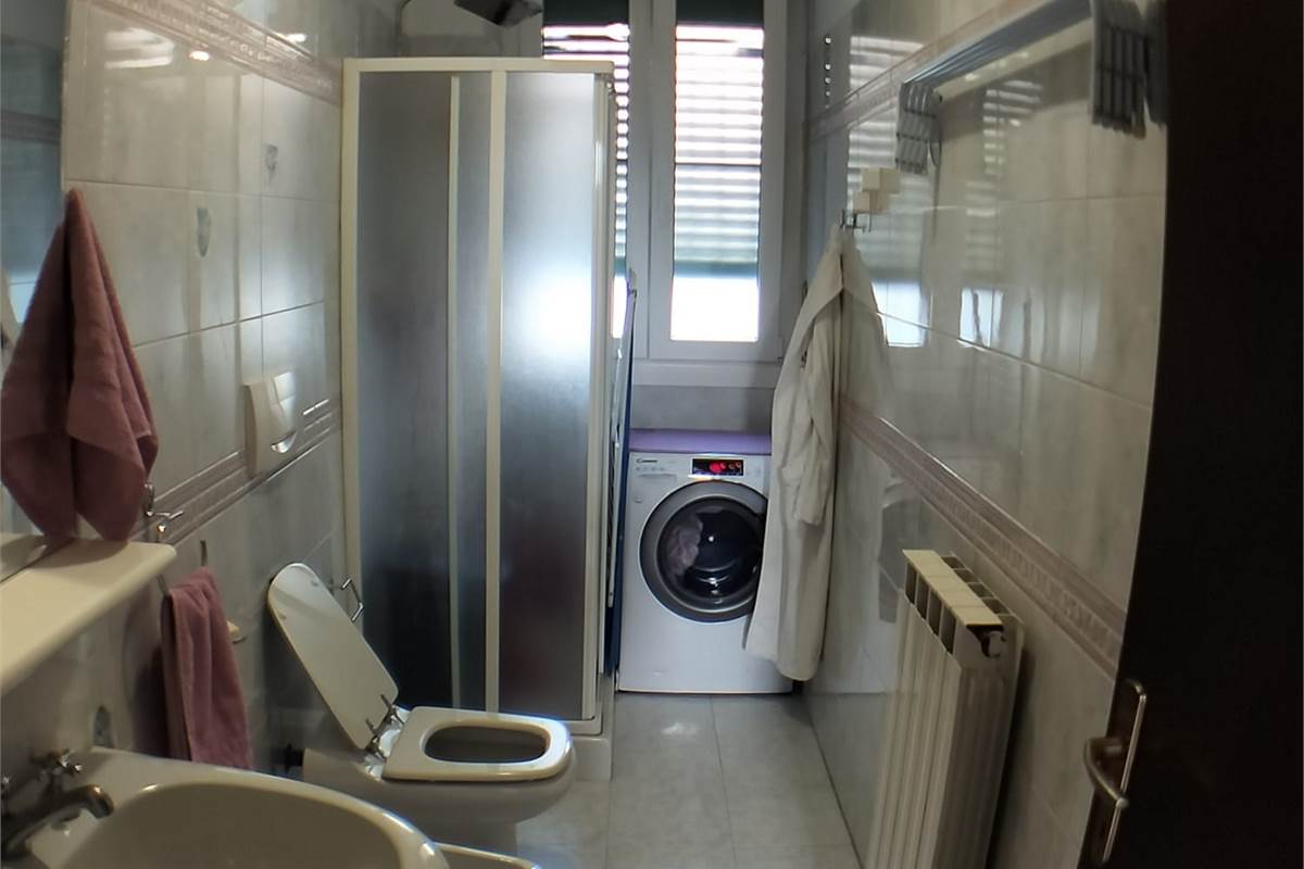 2 locali In Vendita a Rovellasca