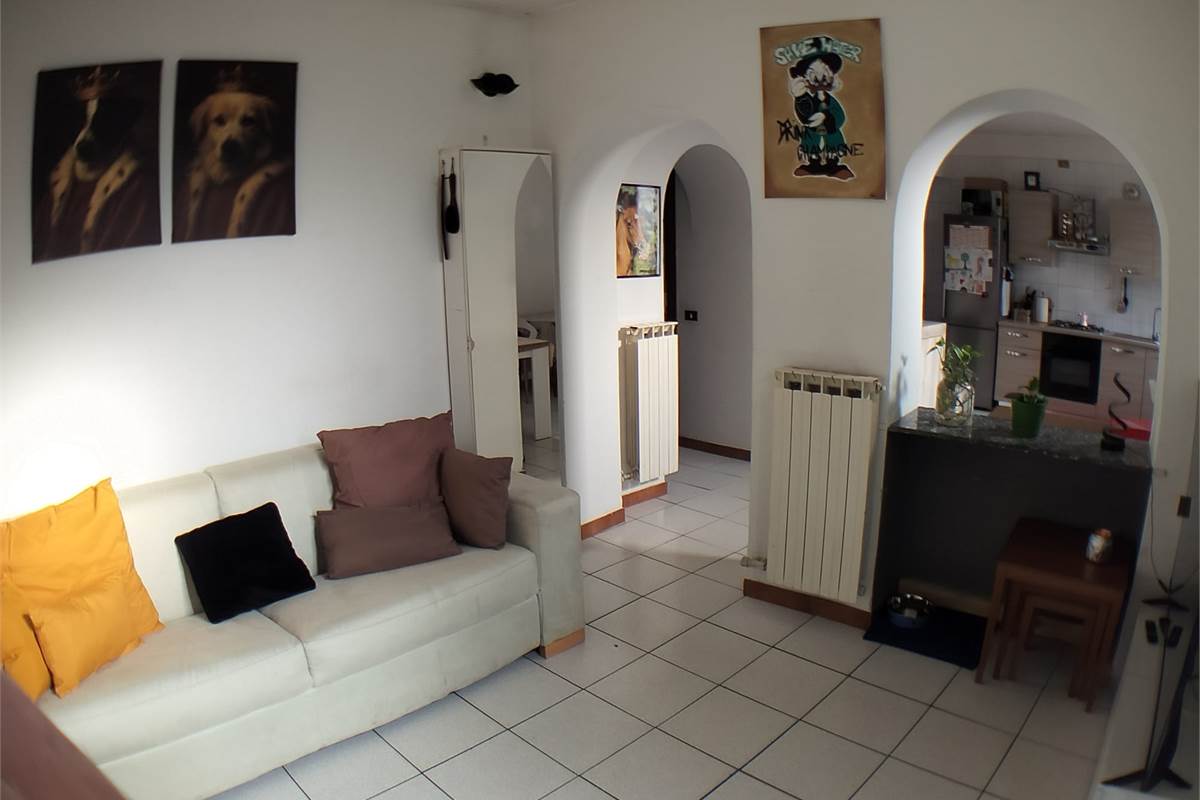 2 locali In Vendita a Rovellasca