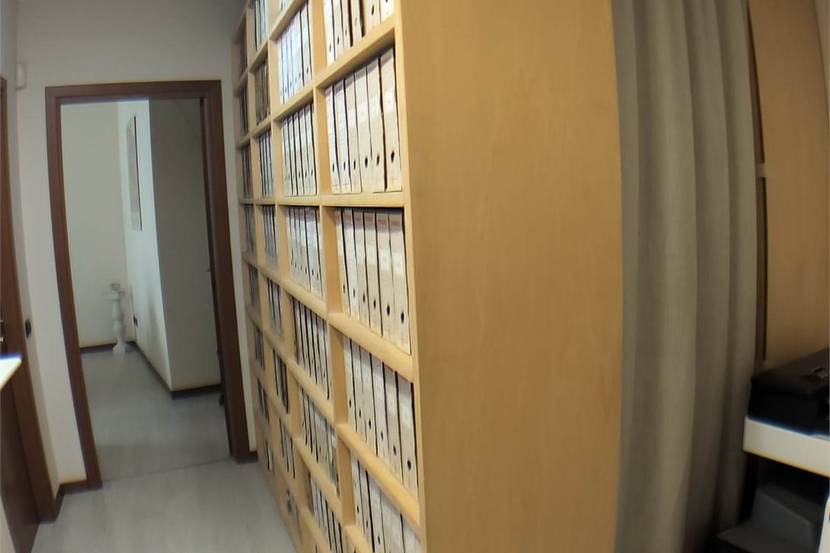 4 o più locali In Vendita a Cermenate