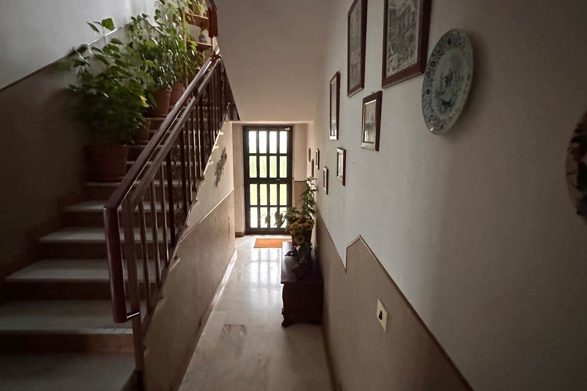 Villa In Vendita a Rovellasca