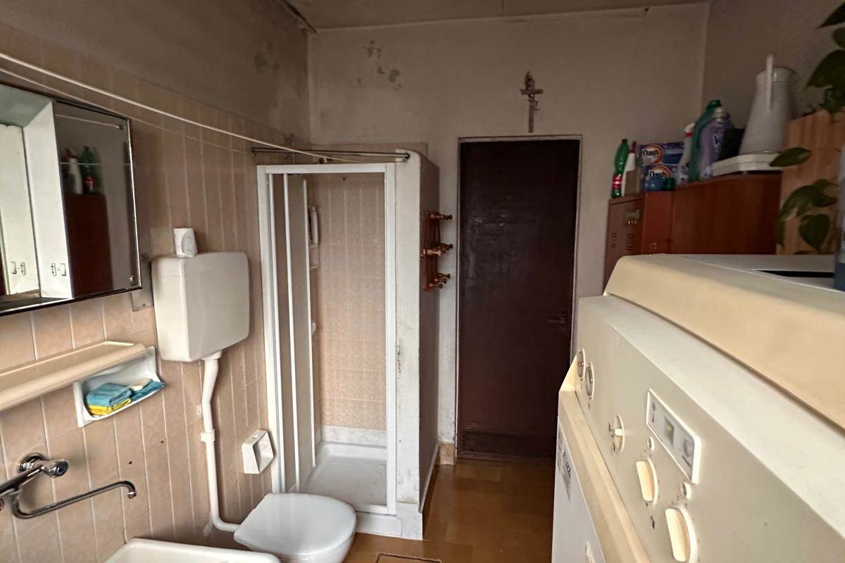 Villa In Vendita a Rovellasca