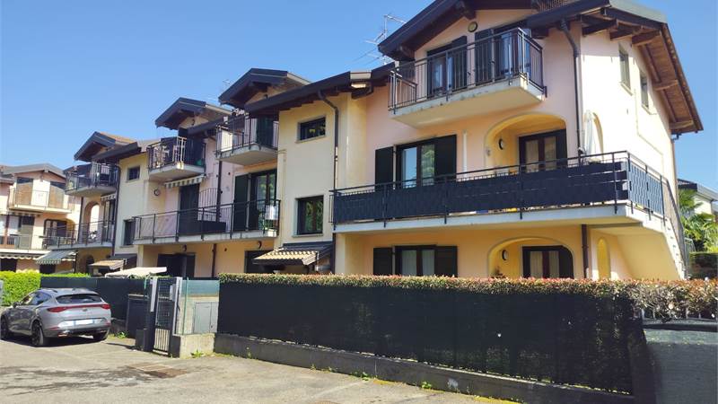 3 locali In Vendita a Bulgarograsso