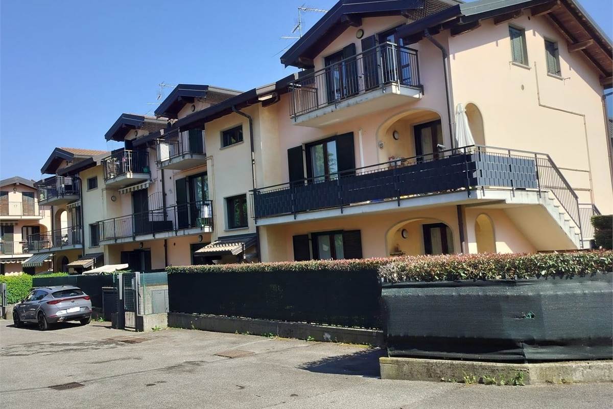 3 locali In Vendita a Bulgarograsso