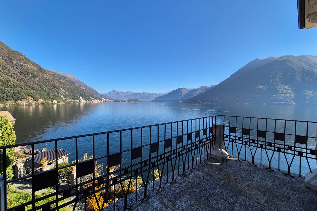 Splendida proprietà sul lago di Como