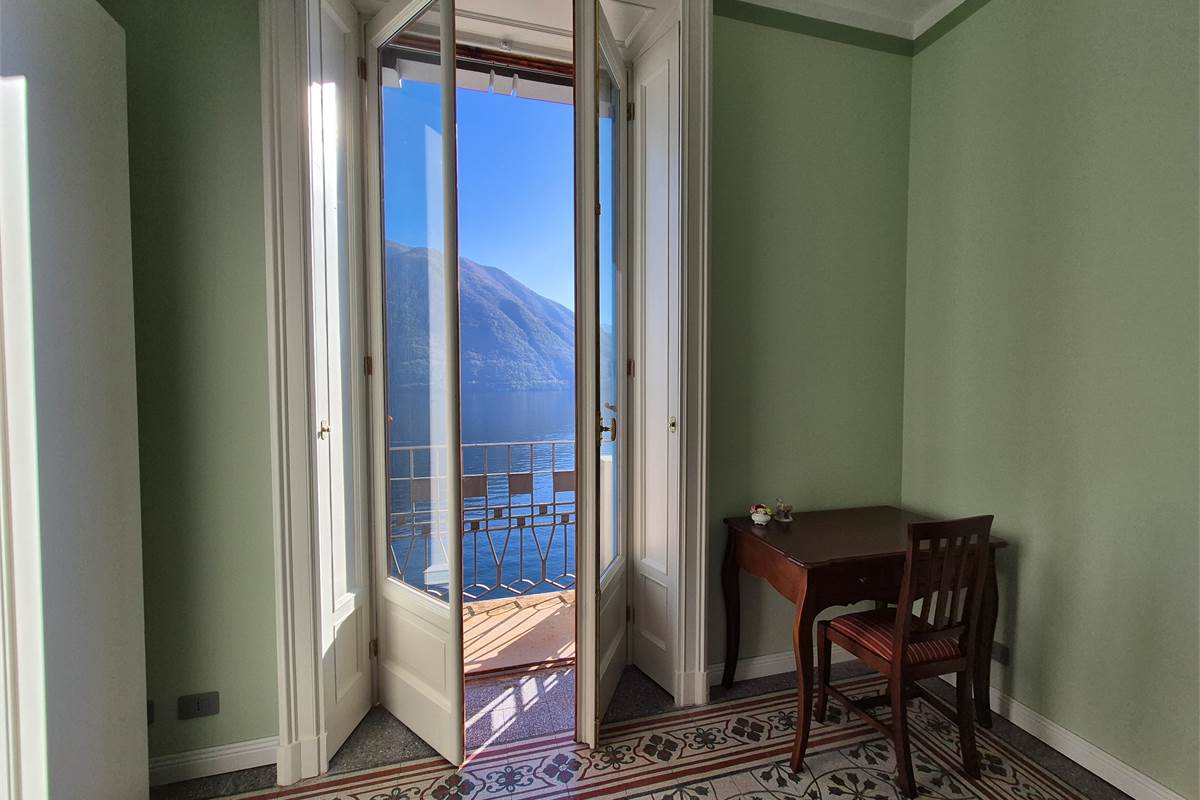 Splendida proprietà sul lago di Como