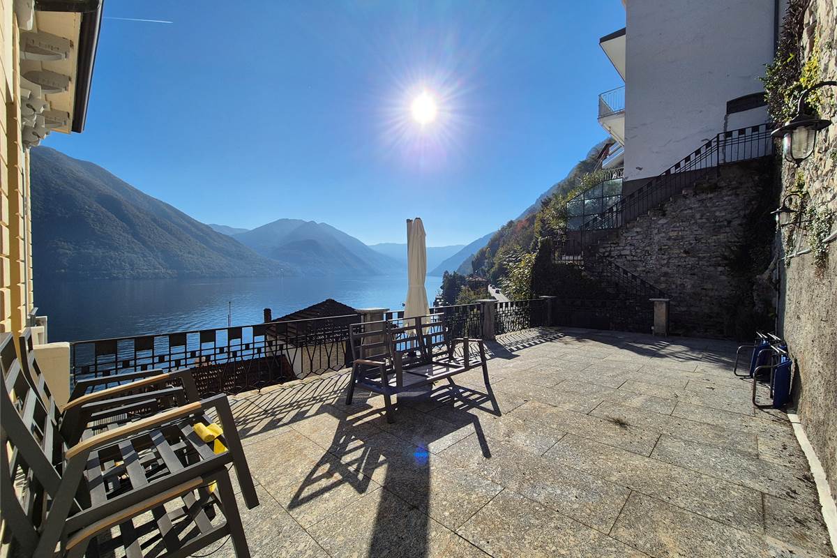 Splendida proprietà sul lago di Como